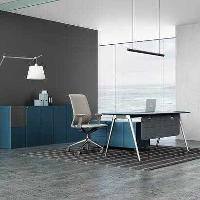 MAC - Executive Desk